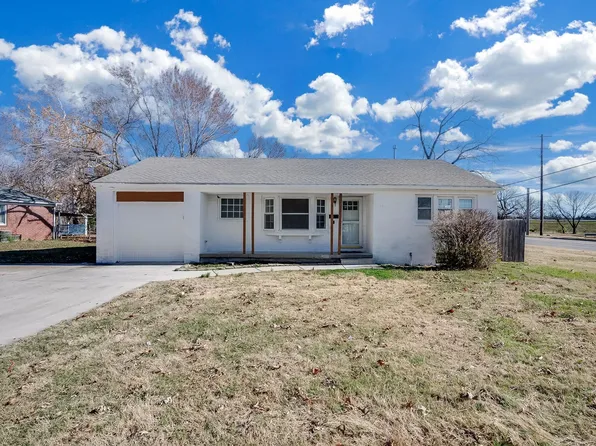 2342 S McAdam Dr, Wichita, KS 67218