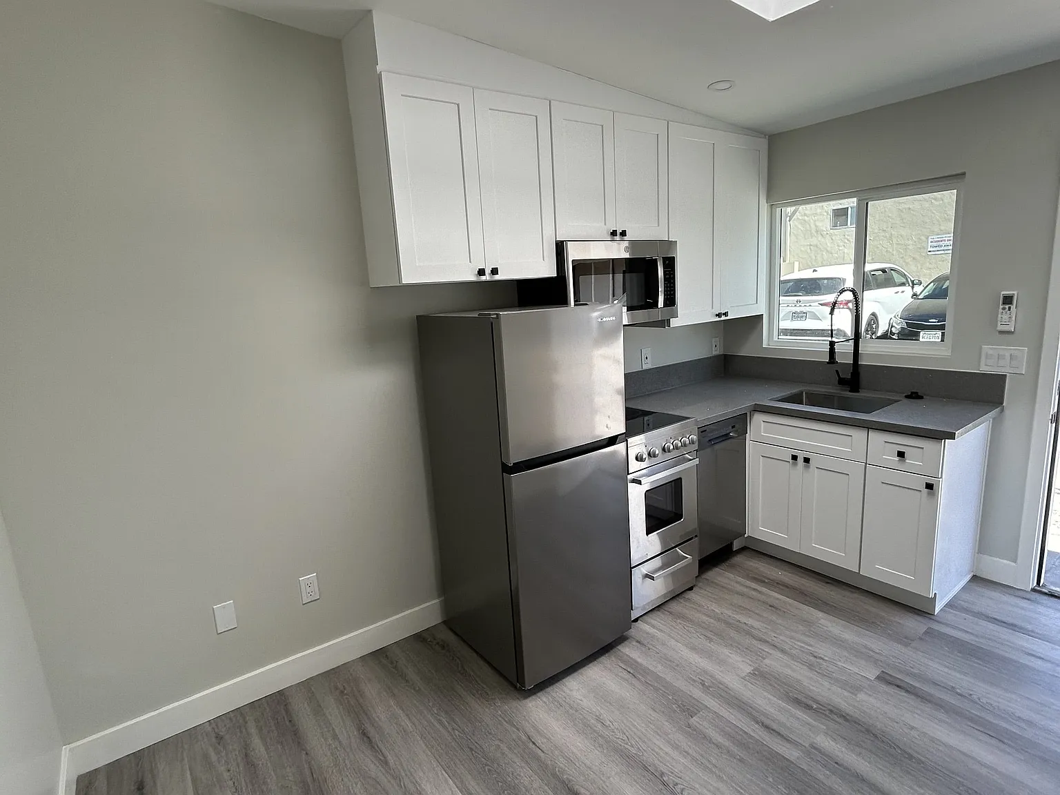 Studio, $1,545 — Photo 4
