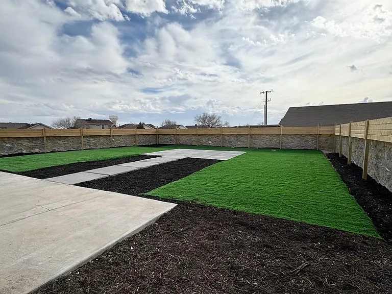 12808 Luis Cortinas — Photo 17