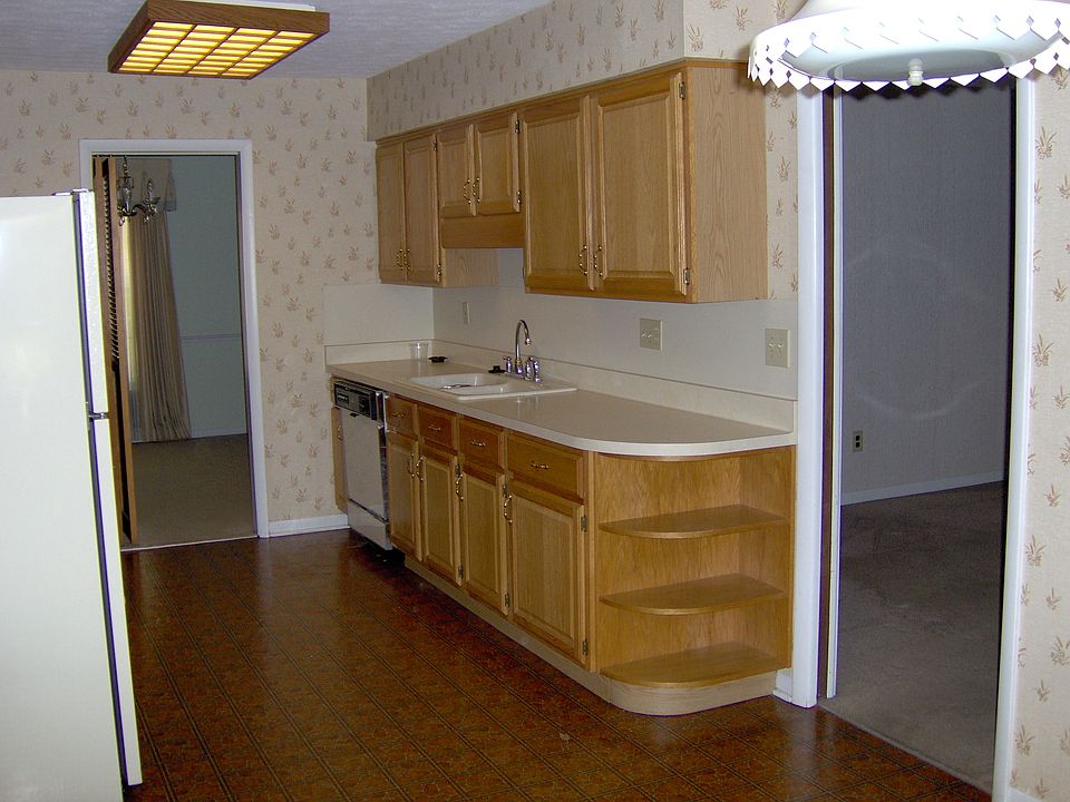 2nd image of 2107 Ramblewood Ct