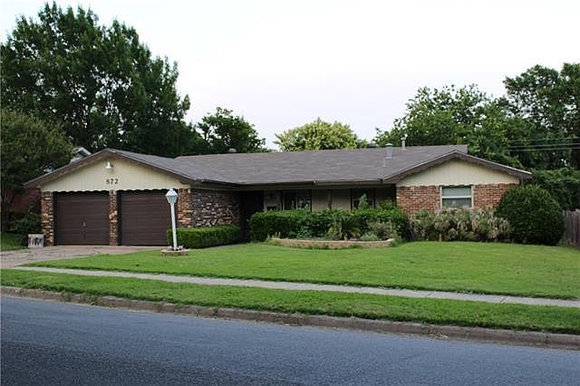 1st image of 872 Russell Ln