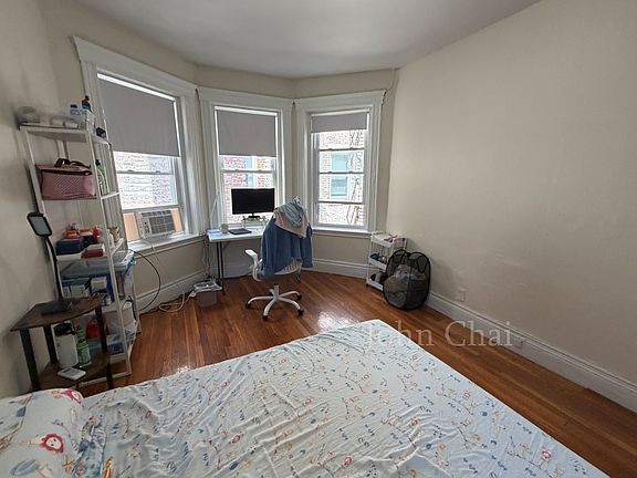 3rd image of 5 Walbridge St APT 9