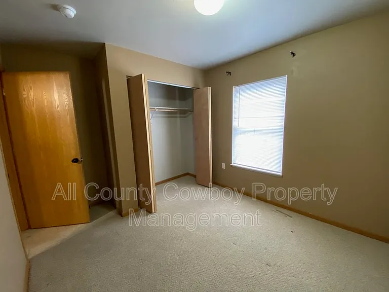 621 E Mitchell St #B5 — Photo 4