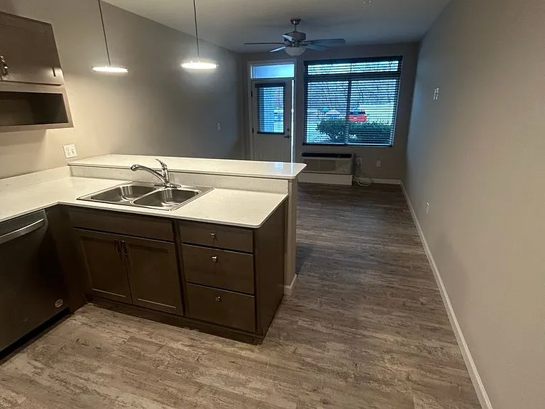 Plaza 93 Apartments — Photo 115