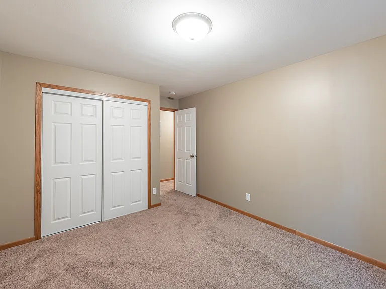 Kaposia Valley Apartments — Photo 28