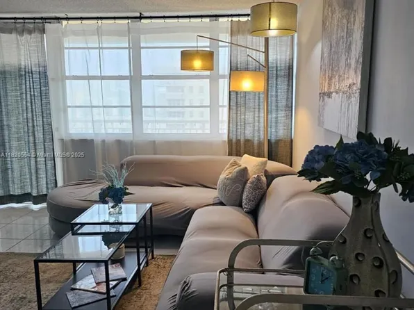 251 174th St APT 2111, Sunny Isles Beach, FL 33160