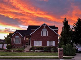 814 W 2300 S, Syracuse, UT 84075