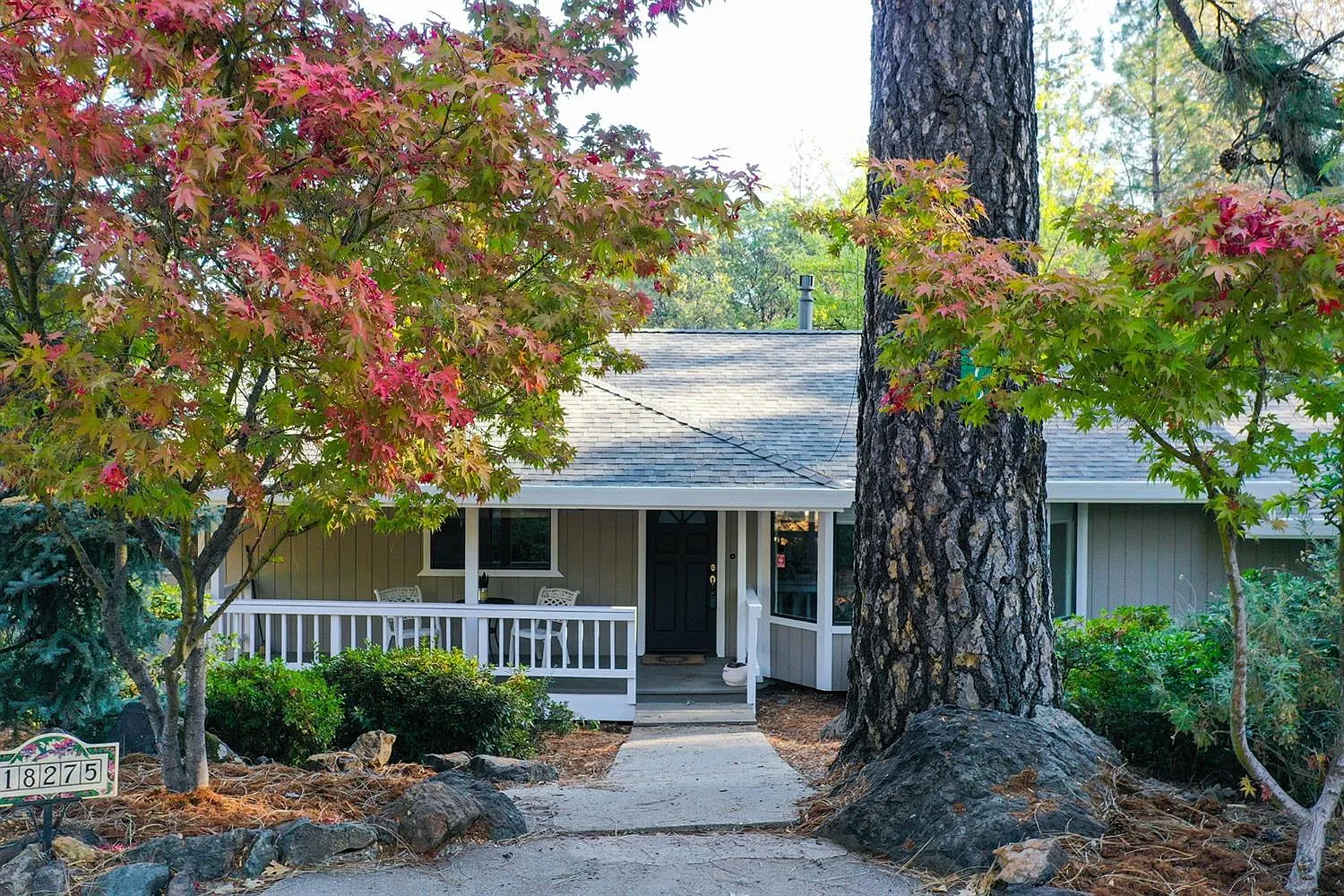18275 Lawrence Way photo 1