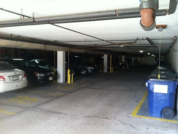 4th image of 1204 Memorial Dr APT 6