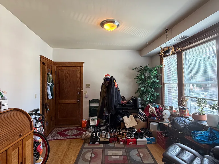 2807 N Francisco Ave #1 — Photo 6