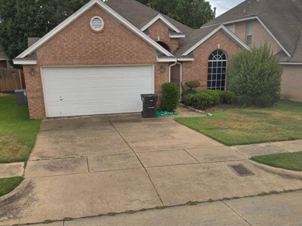 12812 Peach Tree Way