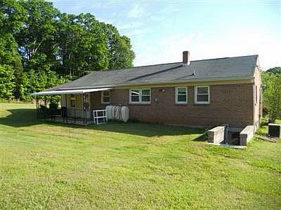 2nd image of 280 Country Ln