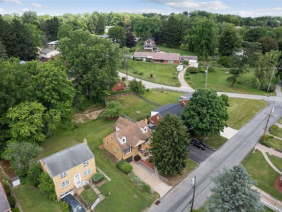 5th image of 307 Rickey Dr