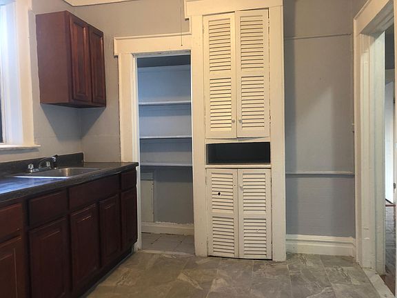 2nd image of 482 Summer Ave APT 209