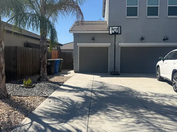 2069 Laffranchi Ln #1, Manteca, CA 95337