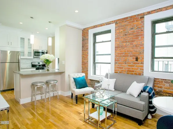 21-48 35th St APT 4B, Astoria, NY 11105