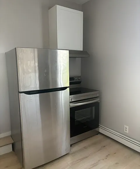 30A 2nd St #B — Photo 1