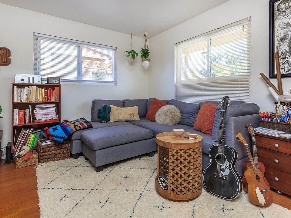 1st image of 647 San Dieguito Dr APT 3
