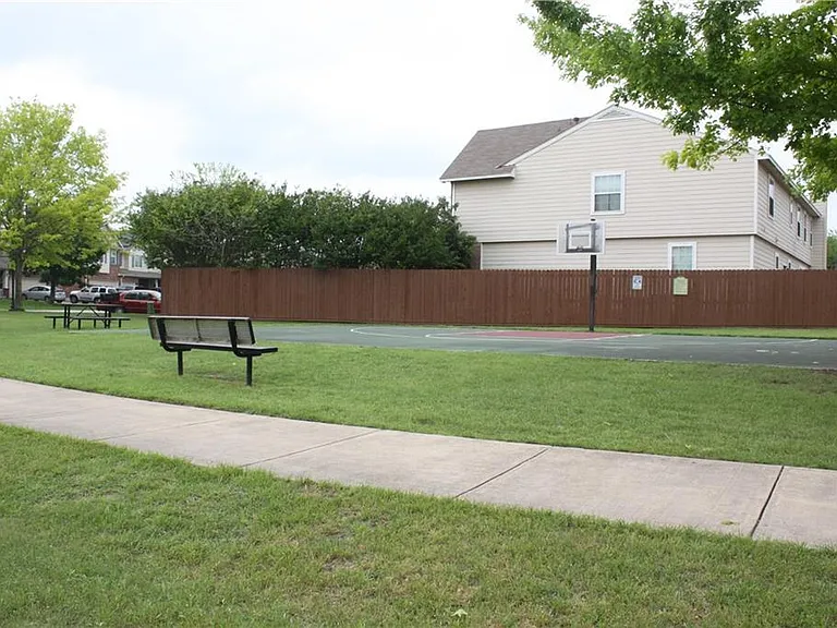 354 Camelia Pkwy — Photo 26