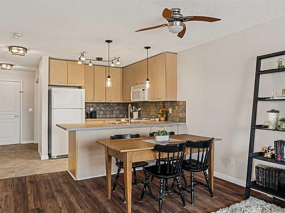 4th image of 5115 E Richard Rd SW #209