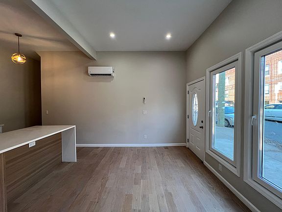 3rd image of 182 Zabriskie St Floor 1