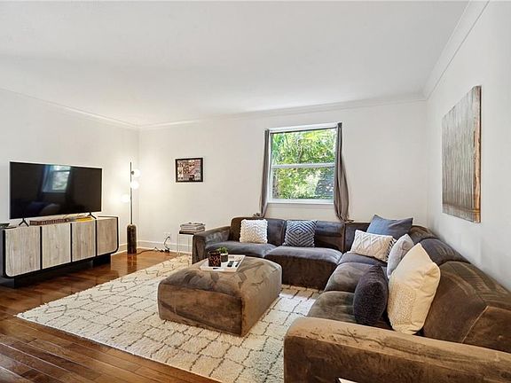 5th image of 1430 Jackson Ave APT 205