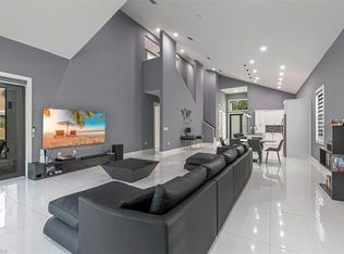 4029 2nd Ave SE, Naples, FL 34117