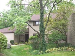 16595 Wren Rd #5D, Chagrin Falls, OH 44023