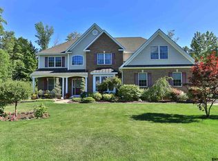 60 Jean Pl, Schenectady, NY 12303