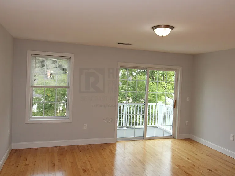 20 Hanson St #5 — Photo 5