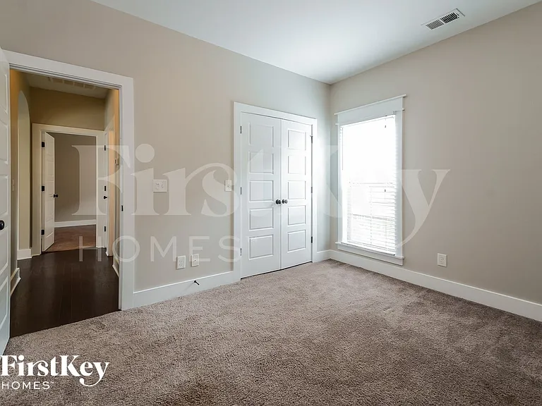 4894 Mountain Gap Dr — Photo 12