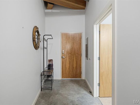 4th image of 901 Washington Ave Unit 504
