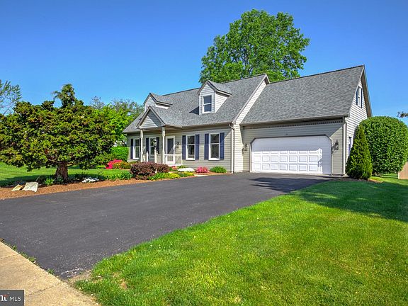 4th image of 706 Rosemont Dr