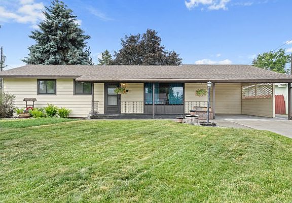 2nd image of 412 E Cozza Dr