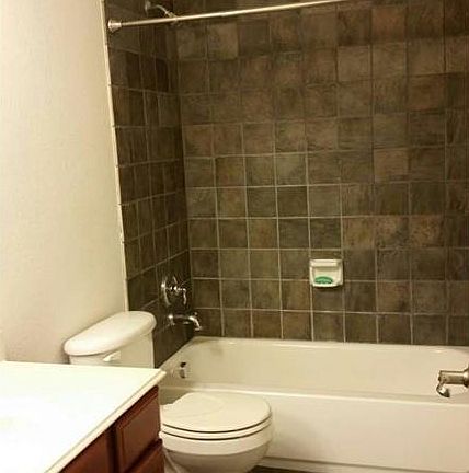 4th image of 7104 Dry Creek Dr