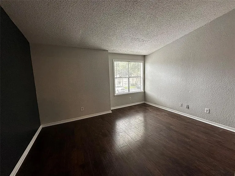2942 Antique Oaks Cir #86 — Photo 21