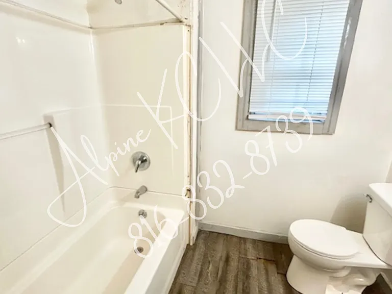 210 W Mill St — Photo 5