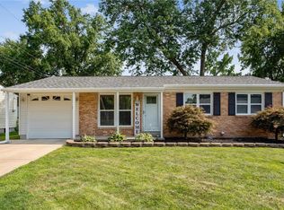 11754 Berrybell Dr, Maryland Heights, MO 63043