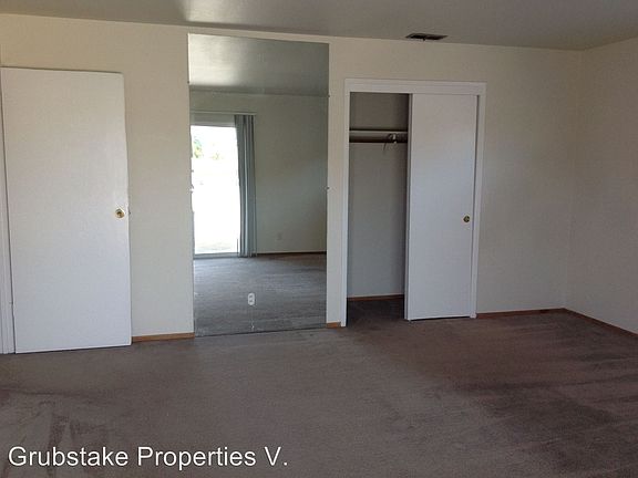 5th image of 2172 Carlmont Dr