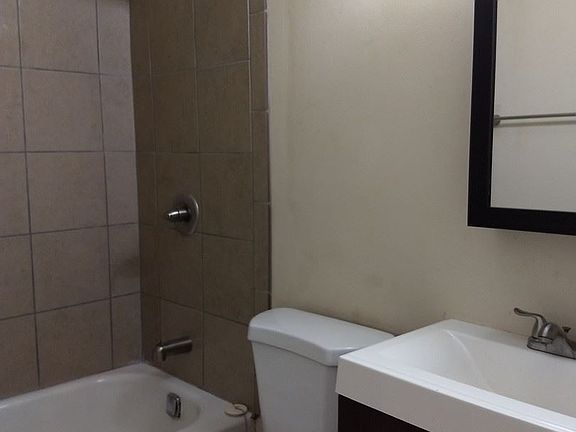 5th image of 1000 Ferguson Ct APT A