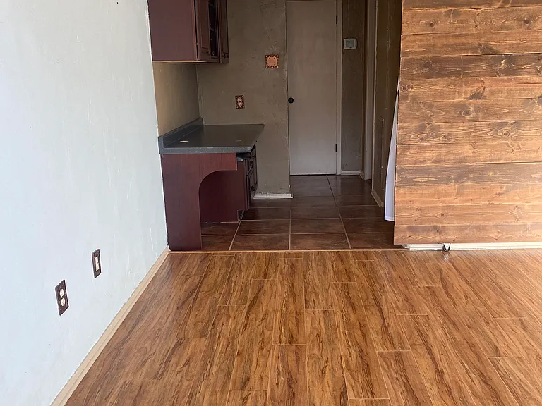 3121 Johnston St #121 — Photo 8