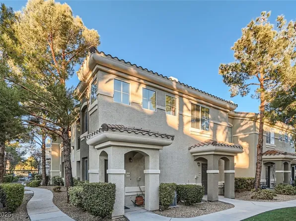 9050 W Warm Springs Rd Unit 2050, Spring Valley, NV 89148