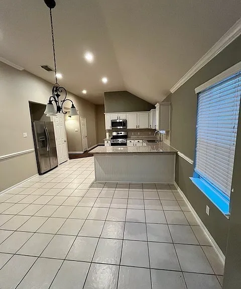 11714 Elizabeth Ct — Photo 6