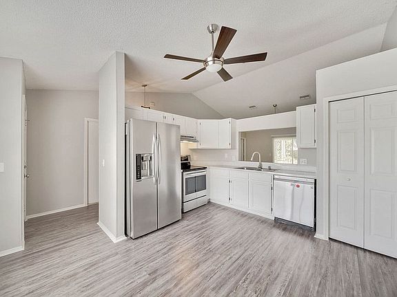 2nd image of 1730 McFarlane Ave