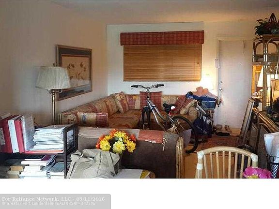 5th image of 941 Crystal Lake Dr APT 305