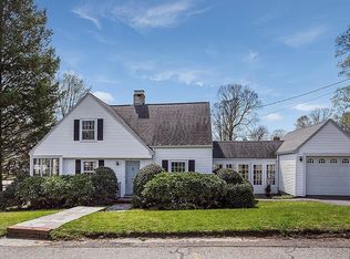21 Manor Rd, Waltham, MA 02453