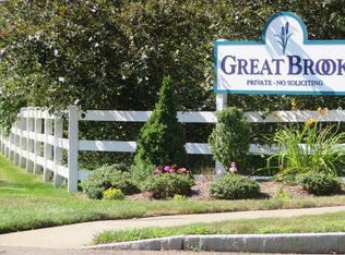 225 Godfrey Dr UNIT 225, Norton, MA 02766