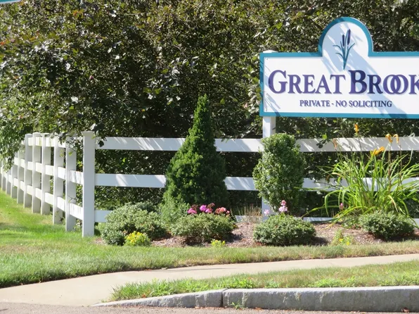 225 Godfrey Dr Unit 225, Norton, MA 02766