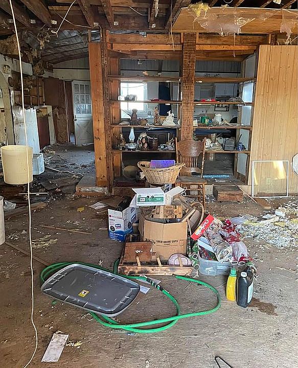 2nd image of 1813 Ginnan Rd