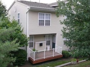 1024 Robin Ct #701, Green Brook, NJ 08812
